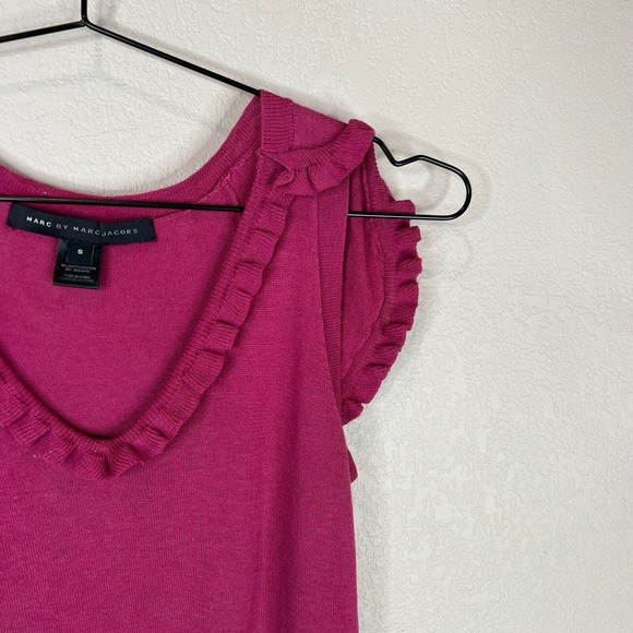 Marc by Marc‎ Jacobs Blouse Top Size Small Fuschia Silk Blend Ruffle Sleeve Knit - Picture 3 of 10